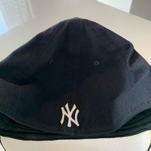 Nike Accessories - Nike Yankee Hat Nike Accessories - Nike Yankee Hat